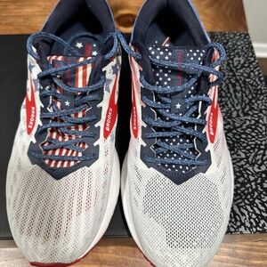 Women Brooks running shoes